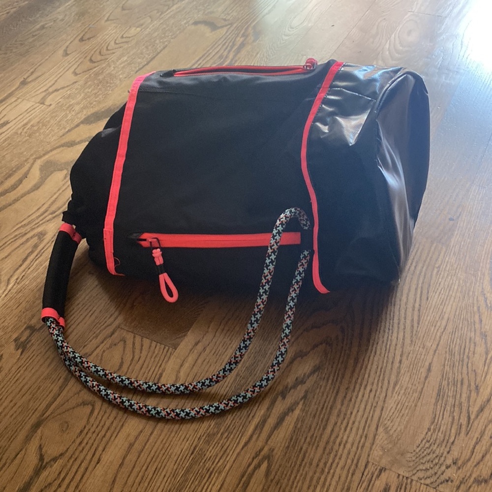 Bag/ gym bag/ travel bag